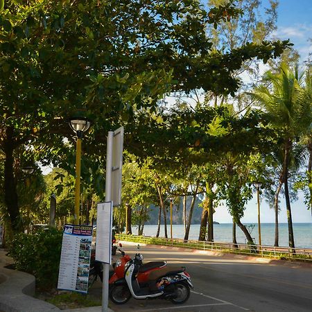 Irest Ao Nang Seafront Hostel Bagian luar foto