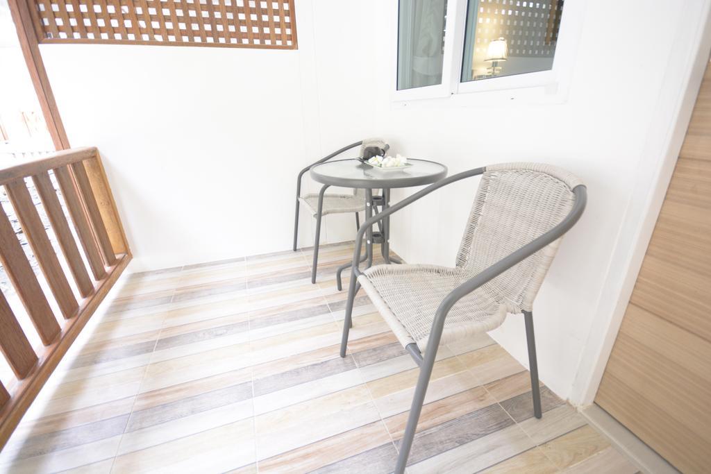 Irest Ao Nang Seafront Hostel Bagian luar foto