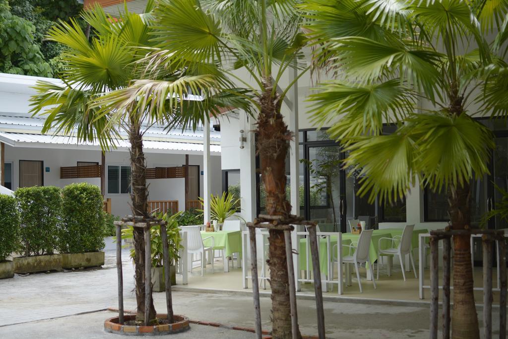 Irest Ao Nang Seafront Hostel Bagian luar foto