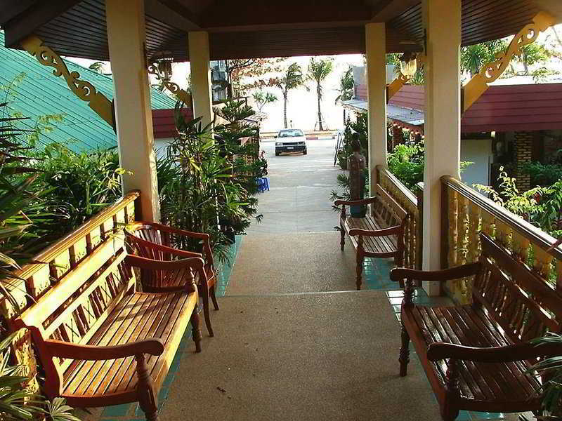Irest Ao Nang Seafront Hostel Bagian luar foto