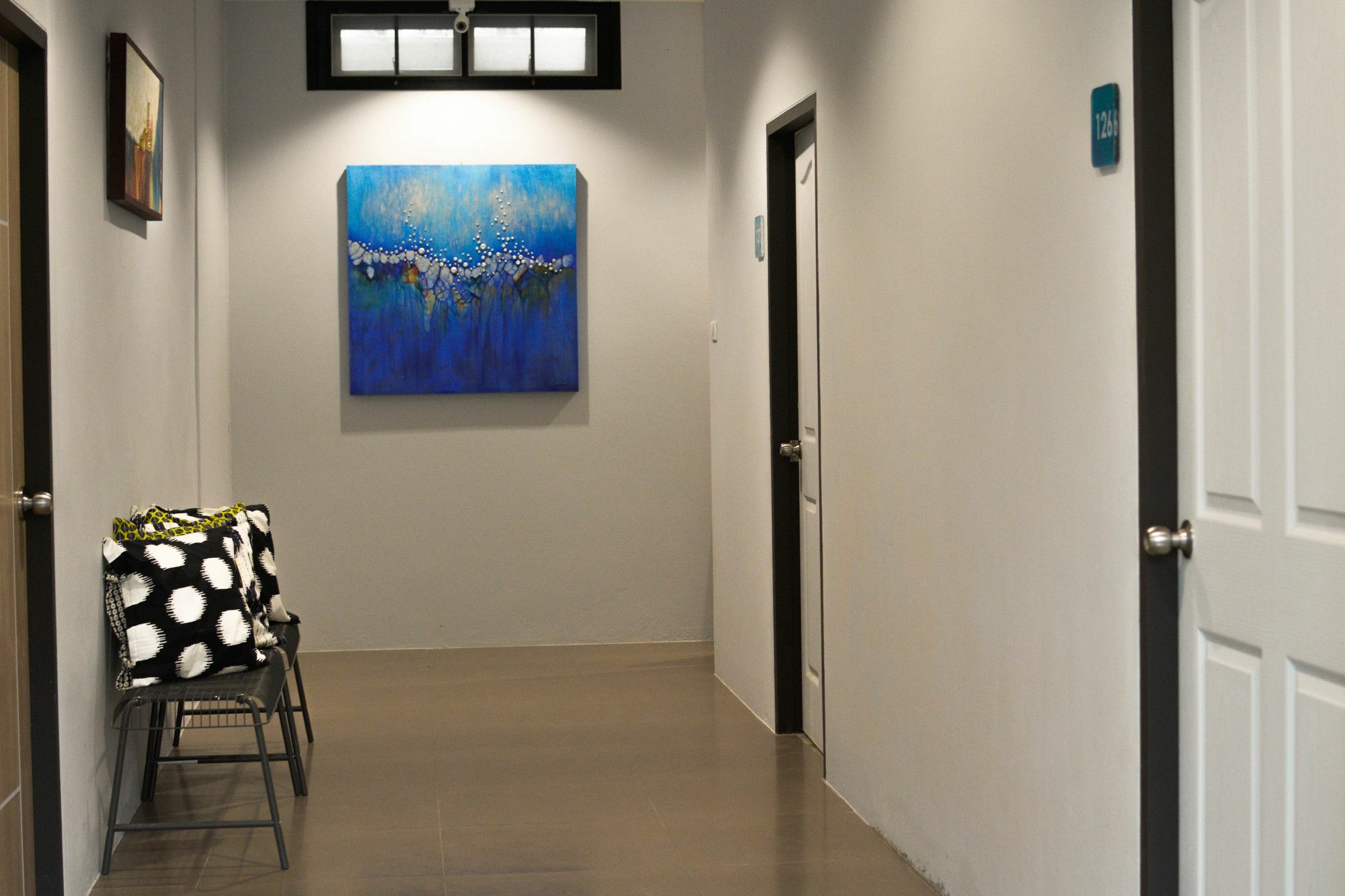 Irest Ao Nang Seafront Hostel Bagian luar foto