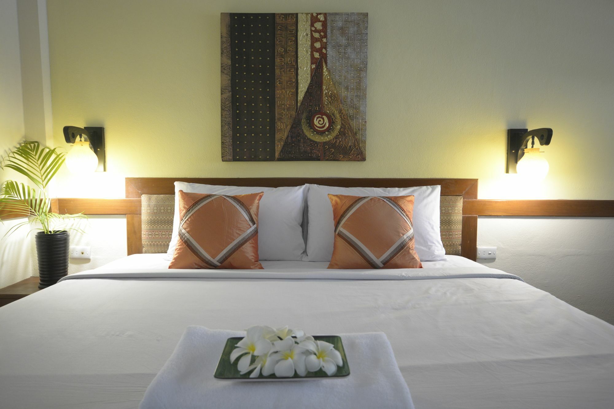 Irest Ao Nang Seafront Hostel Bagian luar foto